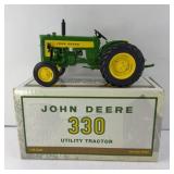 2005 ERTL JOHN DEERE 330 FARM SHOW TRACTOR 1:16
