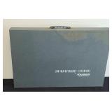 VINTAGE SALESMAN SAMPLE CASE FOR SIDING