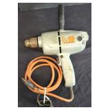 BLACK & DECKER REVERSAL DRILL