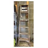 6 FOOT WOOD LADDER (ALT LOCATION)