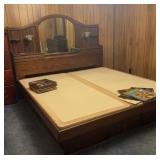 KING SIZE BED FRAME WITH PEDESTAL BASE (ALT LOCAT)