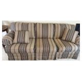 MASTERFIELD COUCH
