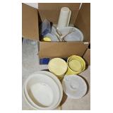 BOX OF VINTAGE TUPPERWARE