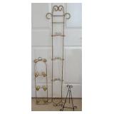 PLATE / DECOR RACKS