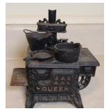 CHILDS CAST IRON STOVE QUEEN