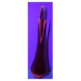 ART GLASS VASE W/ CADMIUM