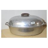 LARGE ALUMINUM ROASTER