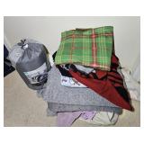 BLANKETS & COMFORTER