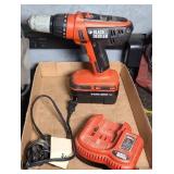 BLACK & DECKER CORDLESS DRILL 18 VOLT