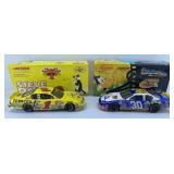 (2) STEVE PARKS LOONEY TOONS 1:24 DIECAST CARS