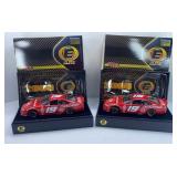 (2) DODGE SHOWCASE CARS 1:24 ELITE