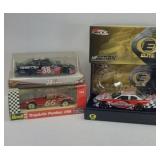 (3) ASSTD DIECAST 1:24 CARS