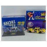 KEN SCHRADER M&M & SKOAL 1:24 DIECAST CARS
