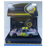 JEFF GORDON BUGS BUNNY ELITE 1:24 DIECAST CAR