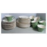 10 PLACE SETTING MAPLE LEAF CHINA