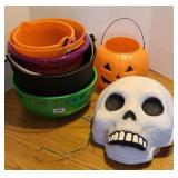 TRICK & TREAT BOWLS & MASKS