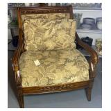 GUILD CRAFT LARGE OVERSIZED CHAIR