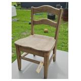 CHILDS SCHOOL CHAIR
