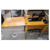 SINGER 15 SEWING MACHINE W/ TABLE