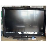 VIZIO 32IN TV W/ REMOTE (ALT LOC)