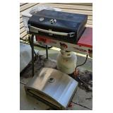 CAMP CHEF GAS GRILL W/ PIZZA ATTACHMENT