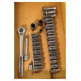 CRAFTSMAN SOCKETS & RATCHET