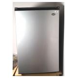 SANYO DORM REFRIGERATOR
