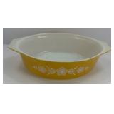 PYREX OVAL CASSEROLE DISH, BUTTERFLY GOLD