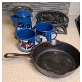GRISWOLD #5 SKILLET & LONGABERGER TRIVET