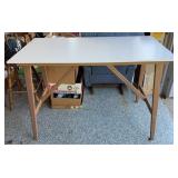HIGH TOP TABLE