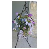 WROUGHT IRON PLANT HOLDER