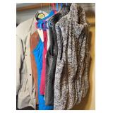 LADYS COATS & VESTS