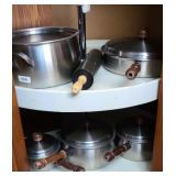VINTAGE OLD HAMPSHIRE HOUSE POTS & PANS