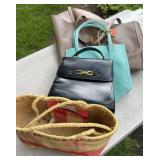 HANDBAGS & TOTES