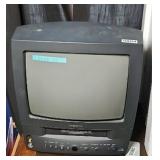 SAMSUNG 13 INCH CRT TV W/ VHS PLAYER BUILT IN