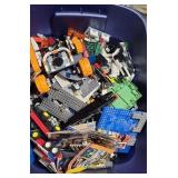 LARGE 30 GALLON TOTE OF LEGOS