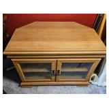 CABIN WOOD STYLE GLASS DOOR TV STAND