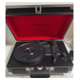 CROSLEY PORTABLE RECORD PLAYER
