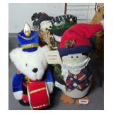 CHRISTMAS CHARACTERS & SNOWMAN YARD ART