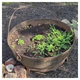 CAST IRON PLANTER W/ RING