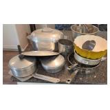 ALUMINUM ROASTER & ASSTD POTS & PANS