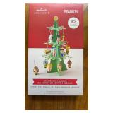 HALLMARK  PEANUTS ORNAMENTS SET