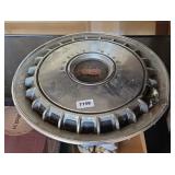 OLDSMOBILE HUBCAP (ALT LOC)