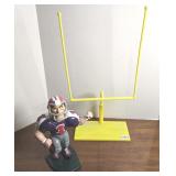FOOTBALL KICKING FIGURE GAME