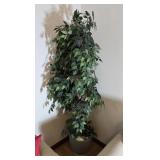 ARTIFICIAL TREE