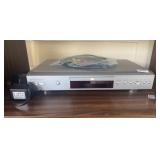 GE DVD PLAYER & CONTROL BOX