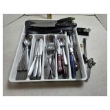 SILVERWARE & KNIVES