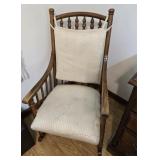 VINTAGE ROCKING CHAIR