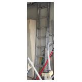14 FOOT ALUMINUM EXTENSION LADDER