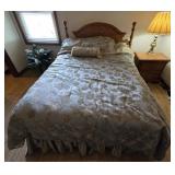 QUEEN BED WITH BEDDING